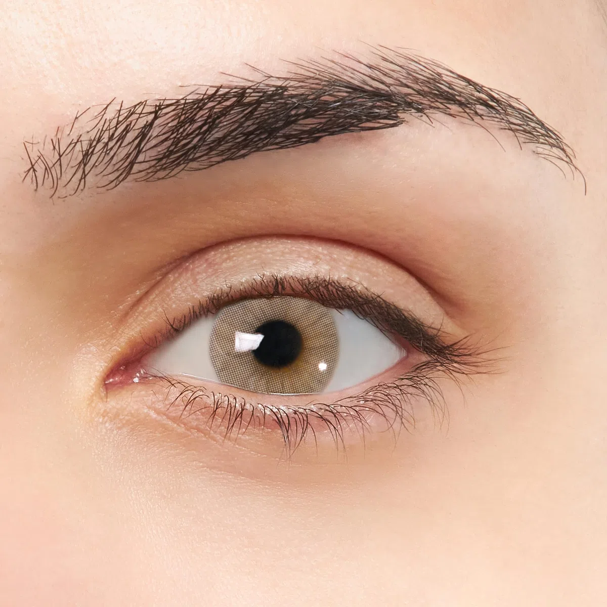 Lentillas de Contacto Color Gris Suave Duración 1 Año + Kit de Accesorios Color Perla VIP (2 Piezas) Sin Aro de Definición