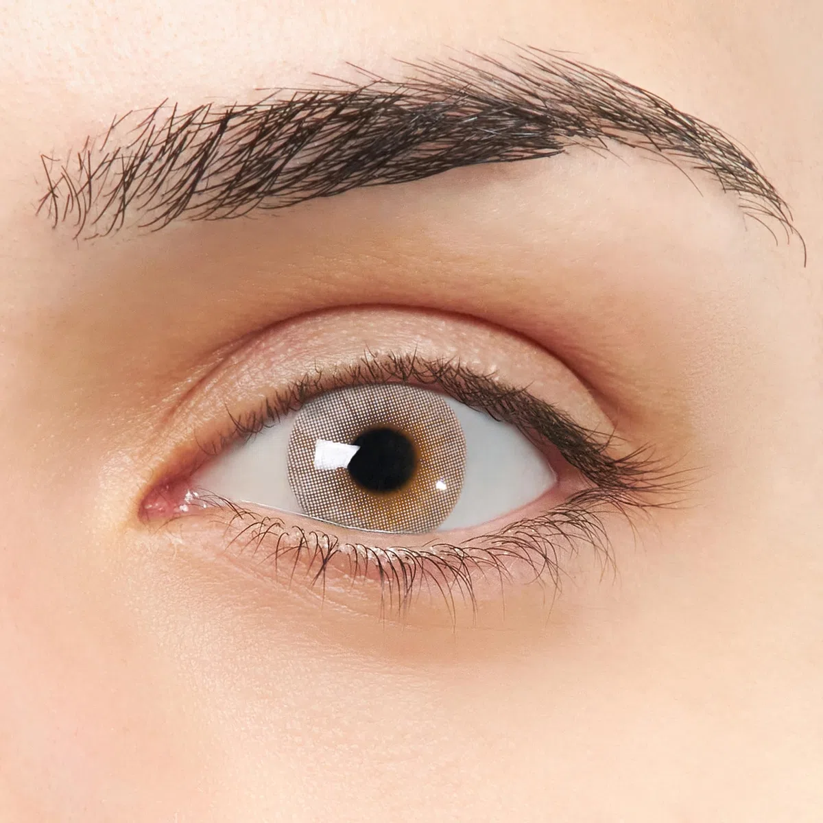 Lentillas de Contacto Color Gris Claro Duración 1 Año + Kit de Accesorios Color Diamante VIP (2 Piezas) Sin Aro de Definición