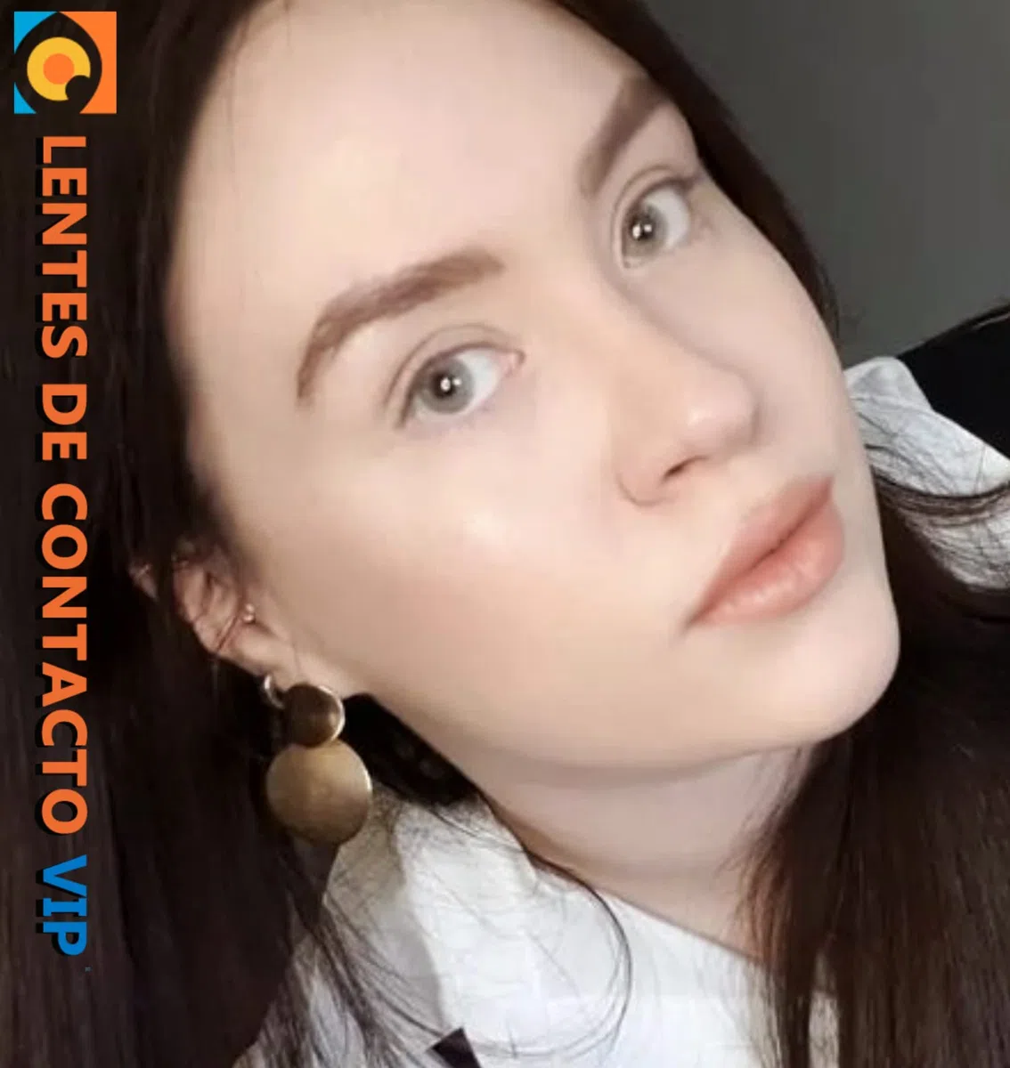 Lentillas de Contacto Color Gris Suave Duración 1 Año + Kit de Accesorios Color Perla VIP (2 Piezas) Sin Aro de Definición